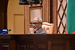 އަބްދުއްރަހީމްގެ ކްރެޑިޓުކާޑުގެ ފައިސާ ދައްކަންވެސް މީހުންގެ އެހީ
