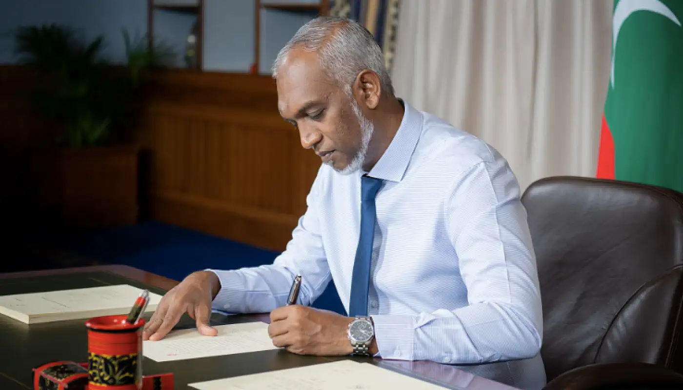 ގެދޮރު އެޅުމަށް ޕެންޝަން ފަންޑްގައި ހުންނަ ފައިސާ ކޮލެޓަރަލައިޒު ކުރެވޭ ގޮތަށް ގެނައި އިސްލާހު ރައީސް ތަސްދީގު ކުރައްވައިފި