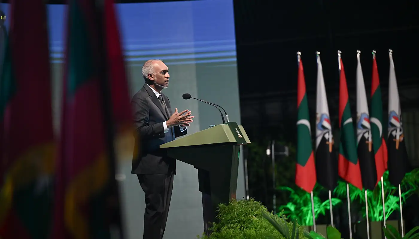 ސިފައިންނާއި ފުލުހުންނަށް ބަނޑޭރި ކޮށީގައި ބޮޑު ހައުސިން މަޝްރޫއެއް ވަރަށް އަވަހަށް ފަށާނަން: ރައީސް