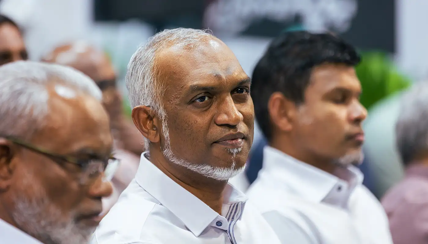 ރައީސް މުއިއްޒު، ކުރީގެ 3 ރައީސުން ސިފަކުރީ އެކަކު އަނެކަކު ބުރަކައްޓަށް ވަޅި ޖަހާފައި ތިބި ފޭލިޔަރުންތަކެއްގެ ގޮތުގައި