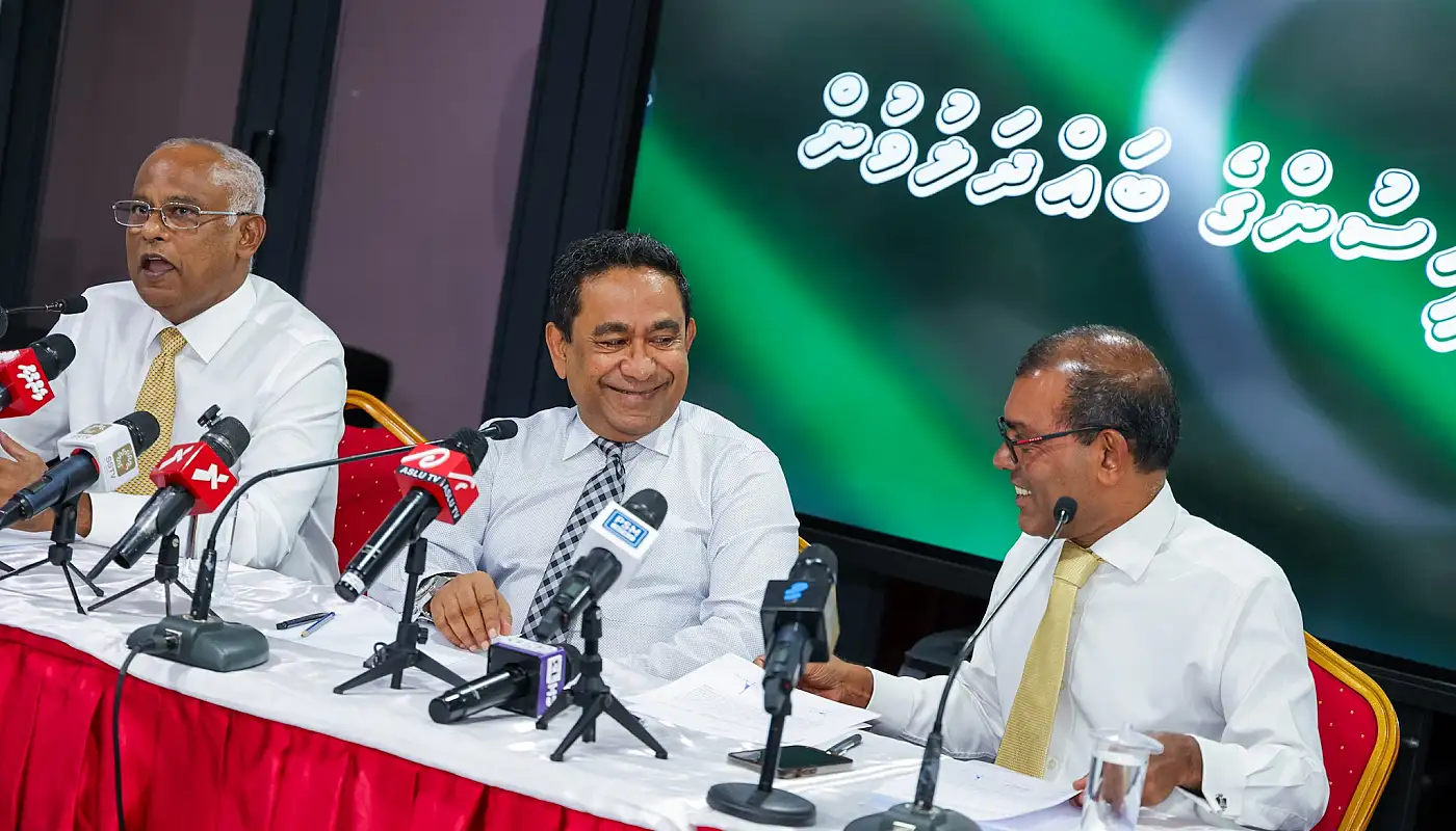 ސަރުކާރުން ޑިމާންޑްތަކަށް ތަބާވަންދެން ދުލެއް ނުކުރާނަން: ތިން ރައީސުން