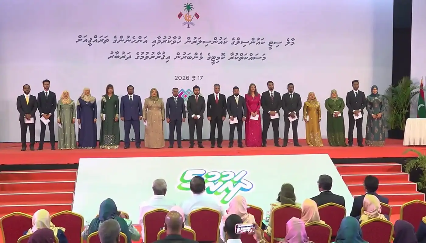މާލޭގެ އާ މޭޔަރާއި ކައުންސިލަރުން ހުވާކުރައްވައިފި