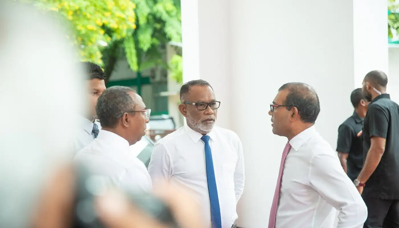 އަބްދުއްރަހީމަށް ނަޝީދު ރައްދު ދެއްވައި ވިދާޅުވީ އަދަދު ހަމަކުރުމުން ރައީސް ވަކިކުރަން ވޯޓަށް އަހަން ޖެހޭނެ ކަމަށް