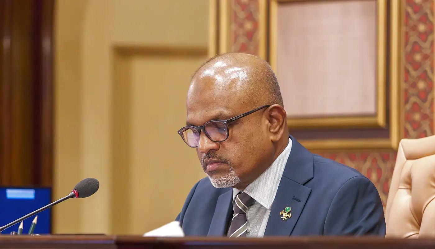 މަޖިލީހުގެ ނައިބު ރައީސްކަމުން ނާޒިމް ވަކިކުރުމާ މެދު ބާއްވާ ޖަލްސާ އާދިއްތައިގައި